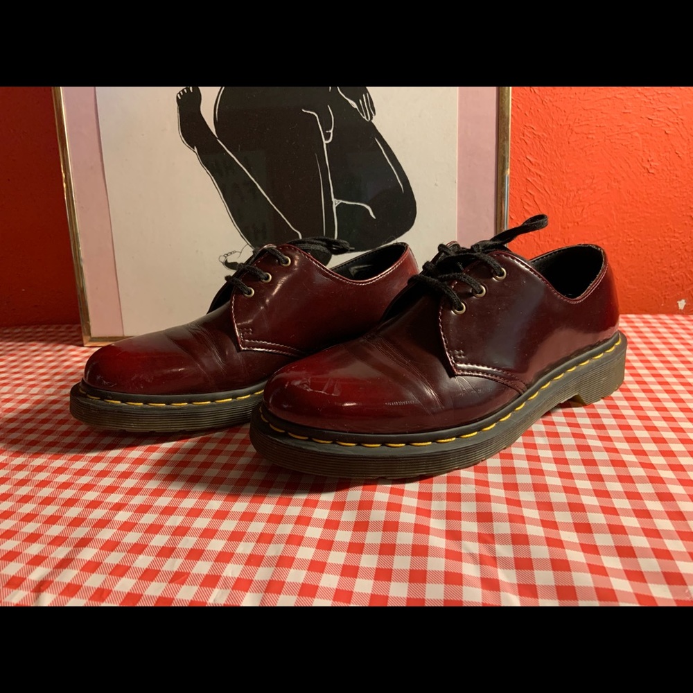 * * S O L D * * Dr Martens Oxfords Vegan 1461